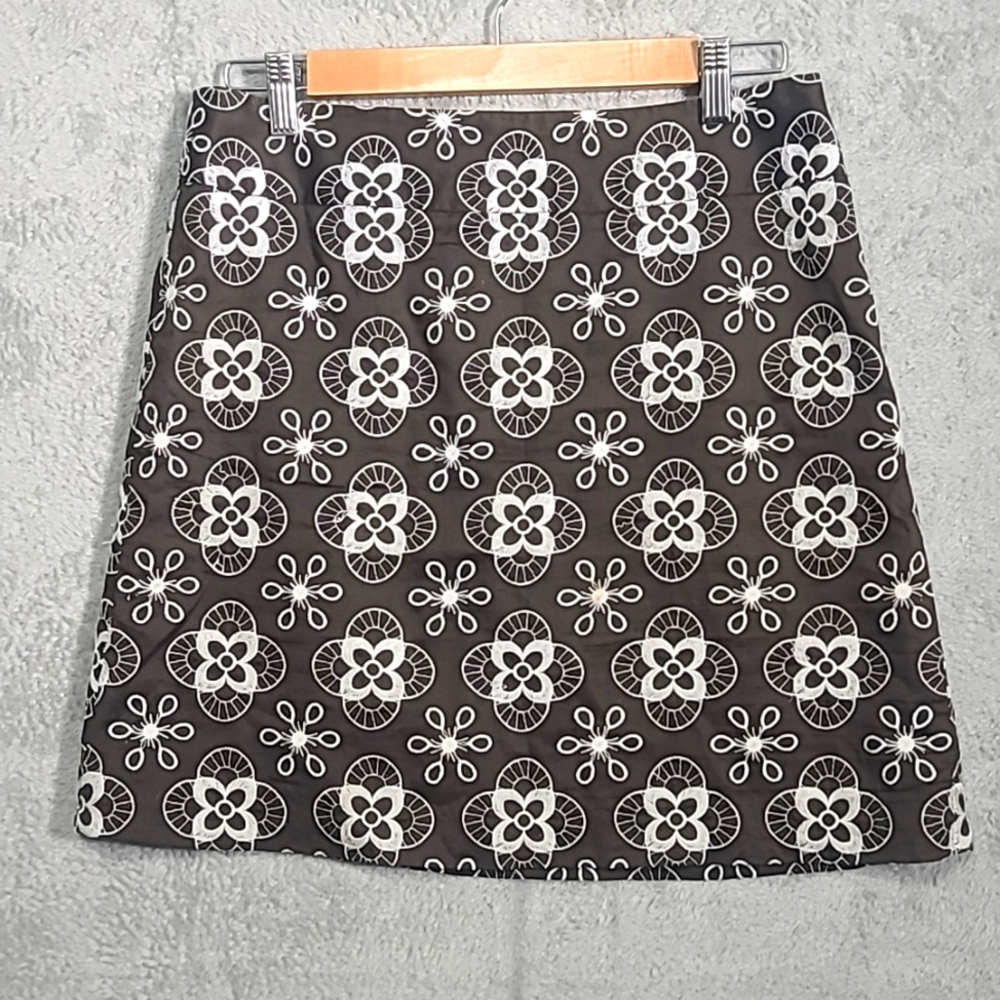 Ann Taylor Loft petite embroidery pattern skirt